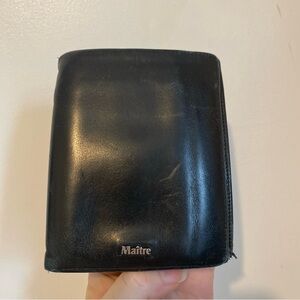 Maître Black Leather Bifold Wallet - Silver Logo